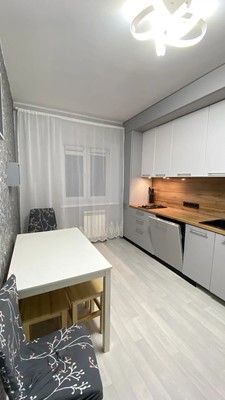 Продам трехкомнатную (3-комн.) квартиру, Ясная поляна ул, 7, Куюки д