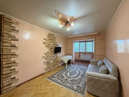 Продам трехкомнатную (3-комн.) квартиру, Кирова ул, 351, Нальчик г