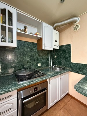 Продам трехкомнатную (3-комн.) квартиру, Кирова ул, 351, Нальчик г