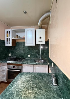 Продам трехкомнатную (3-комн.) квартиру, Кирова ул, 351, Нальчик г