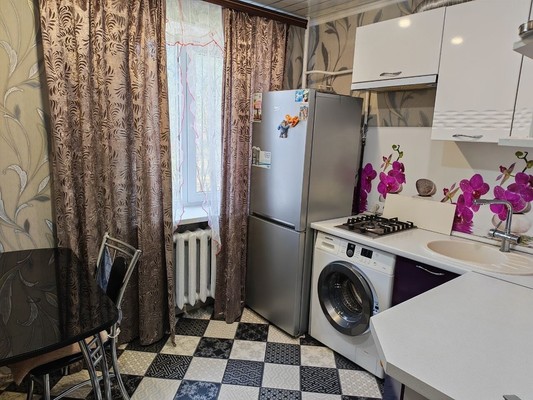 Продам однокомнатную (1-комн.) квартиру, Кирова ул, 31, Керчь г