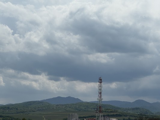 Продам участок 10 соток, ИЖС, Мира ул, Шалушка с, 0 км от города