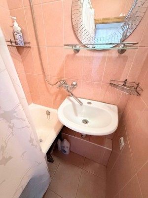 Продам трехкомнатную (3-комн.) квартиру, Луначарского пр-кт, 56к1, Санкт-Петербург г