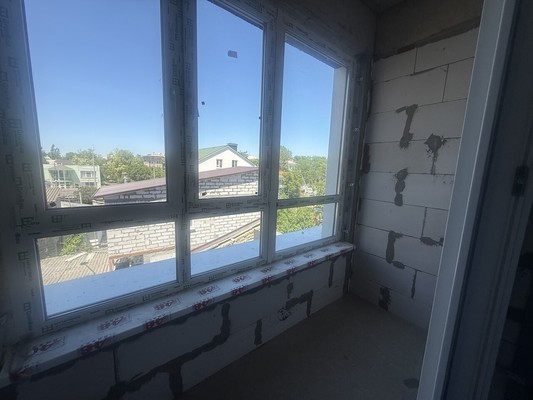 Продам двухкомнатную (2-комн.) квартиру, Караимская ул, 50, Симферополь г