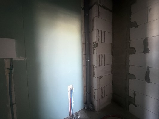 Продам двухкомнатную (2-комн.) квартиру, Караимская ул, 50, Симферополь г
