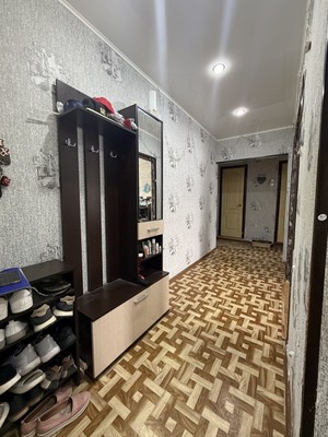 Продам трехкомнатную (3-комн.) квартиру, Чапаева ул, 2/1, Тихорецк г