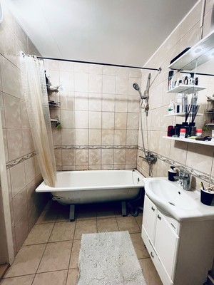 Продам двухкомнатную (2-комн.) квартиру, Свободы ул, 6к2, Великий Новгород г