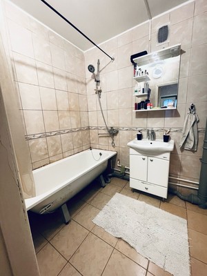Продам двухкомнатную (2-комн.) квартиру, Свободы ул, 6к2, Великий Новгород г