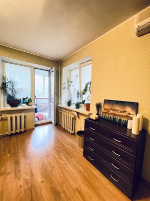 Продам двухкомнатную (2-комн.) квартиру, Свободы ул, 6к2, Великий Новгород г
