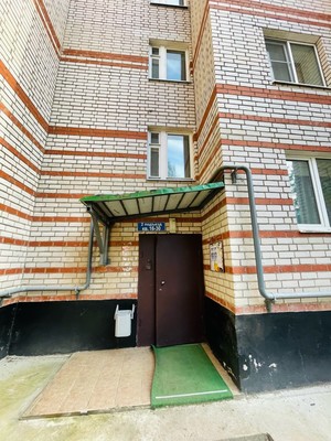 Продам двухкомнатную (2-комн.) квартиру, Свободы ул, 6к2, Великий Новгород г