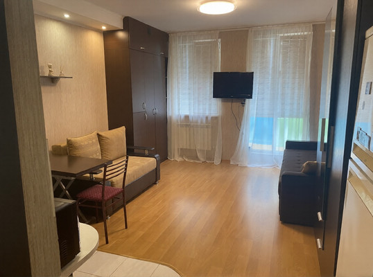 Продам однокомнатную (1-комн.) квартиру, Виноградная ул, 224/8, Беранда с