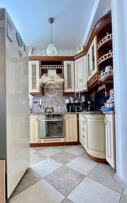 Продам двухкомнатную (2-комн.) квартиру, Виноградная ул, 195/10, Беранда с