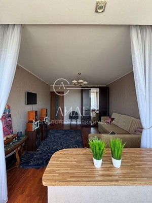 Продам двухкомнатную (2-комн.) квартиру, Виноградная ул, 27А, Беранда с