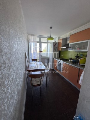 Продам двухкомнатную (2-комн.) квартиру, Виноградная ул, 27А, Беранда с