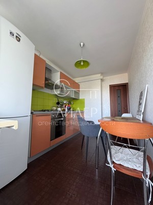 Продам двухкомнатную (2-комн.) квартиру, Виноградная ул, 27А, Беранда с