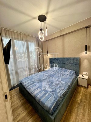 Продам однокомнатную (1-комн.) квартиру, Крымская (Центральный р-н) ул, 44А, Сочи г