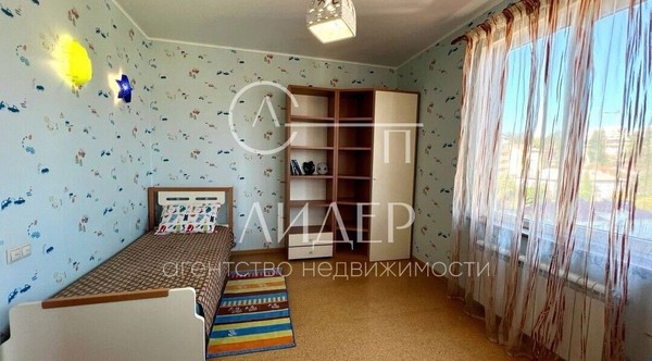 Продам трехкомнатную (3-комн.) квартиру, Виноградная ул, 2Б, Беранда с