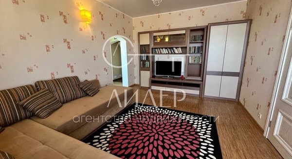 Продам трехкомнатную (3-комн.) квартиру, Виноградная ул, 2Б, Беранда с