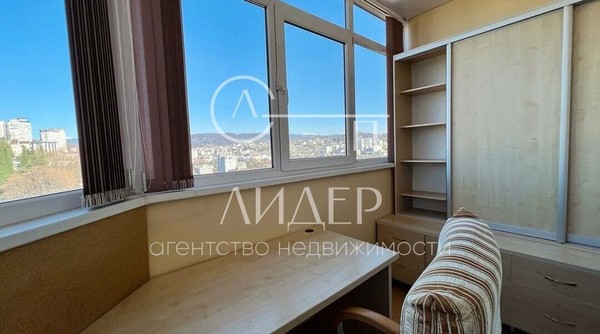Продам трехкомнатную (3-комн.) квартиру, Виноградная ул, 2Б, Беранда с