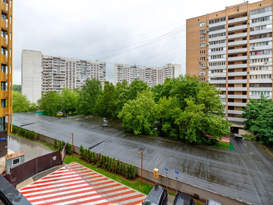 Продам трехкомнатную (3-комн.) квартиру, Сельскохозяйственная ул, 24ак2, Москва г