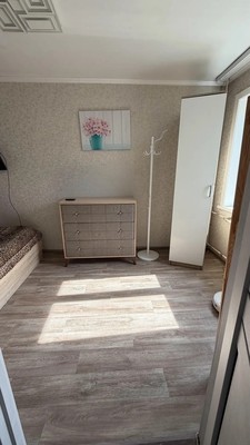 Продам двухкомнатную (2-комн.) квартиру, Ленина ул, 242, Южно-Сахалинск г