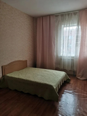 Продам трехкомнатную (3-комн.) квартиру, Объездная ул, 8, Ханты-Мансийск г