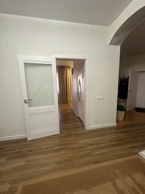 Продам трехкомнатную (3-комн.) квартиру, Объездная ул, 10, Ханты-Мансийск г