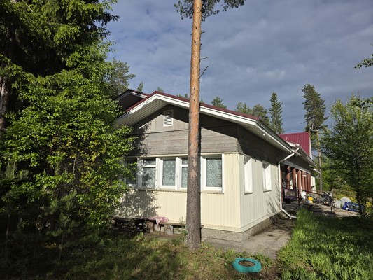 Продам двухкомнатную (2-комн.) квартиру, Ленинградская ул, 22, Костомукша г