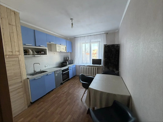 Продам многокомнатную квартиру, Мира пр-кт, 377, Южно-Сахалинск г