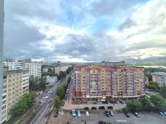 Продам двухкомнатную (2-комн.) квартиру, Маршала Толбухина ул, 23, Пермь г