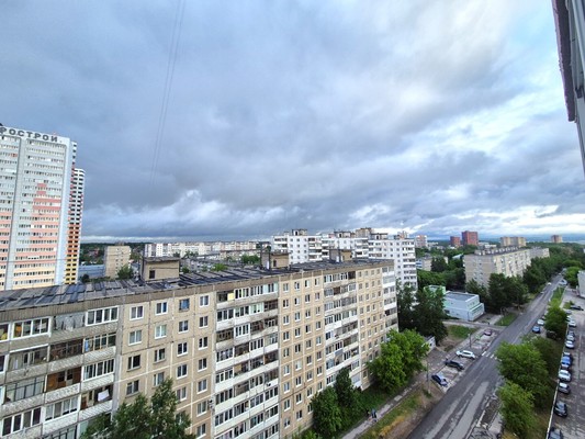 Продам двухкомнатную (2-комн.) квартиру, Маршала Толбухина ул, 23, Пермь г