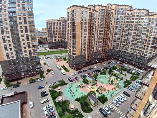 Сдам двухкомнатную (2-комн.) квартиру, им. Григория Булгакова ул, 8к1, Краснодар г