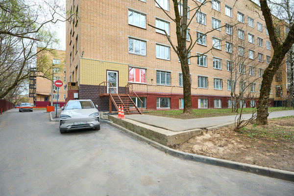 Продам торговое помещение 35 м2, 50 лет Октября ул, 6, Москва г