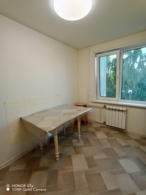 Продам трехкомнатную (3-комн.) квартиру, Адоратского ул, 27ка, Казань г
