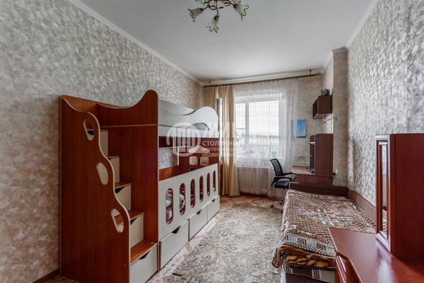 Продам трехкомнатную (3-комн.) квартиру, Барышевская Роща ул, 24, Щербинка г