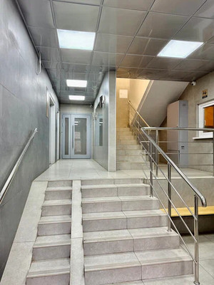 Продам трехкомнатную (3-комн.) квартиру, Архитектора Власова ул, 17к1, Москва г