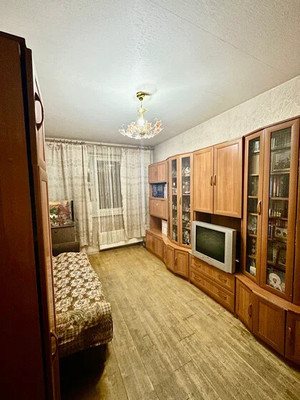 Продам трехкомнатную (3-комн.) квартиру, Архитектора Власова ул, 17к1, Москва г