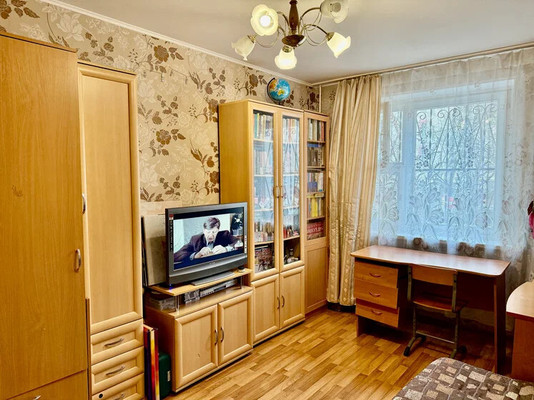 Продам трехкомнатную (3-комн.) квартиру, Архитектора Власова ул, 17к1, Москва г