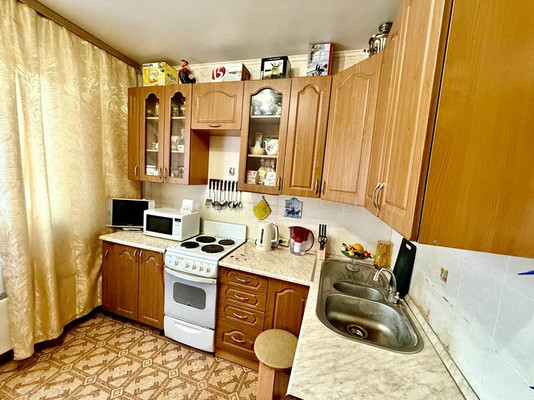 Продам трехкомнатную (3-комн.) квартиру, Архитектора Власова ул, 17к1, Москва г