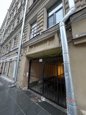 Продам трехкомнатную (3-комн.) квартиру, Невский пр-кт, 45/2, Санкт-Петербург г