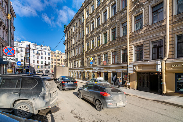 Продам трехкомнатную (3-комн.) квартиру, Невский пр-кт, 45/2, Санкт-Петербург г