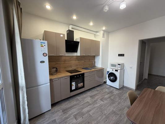 Продам однокомнатную (1-комн.) квартиру, Самаровская ул, 6к1, Ханты-Мансийск г