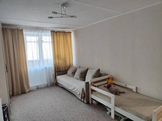 Продам двухкомнатную (2-комн.) квартиру, Горбунова ул, 17 к2, Москва г