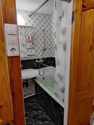 Продам двухкомнатную (2-комн.) квартиру, Горбунова ул, 17 к2, Москва г