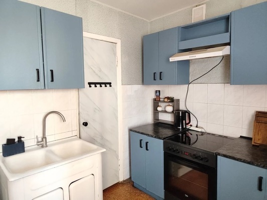 Продам двухкомнатную (2-комн.) квартиру, Горбунова ул, 17 к2, Москва г