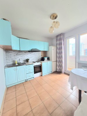 Продам двухкомнатную (2-комн.) квартиру, Туристская ул, 13к1, Санкт-Петербург г