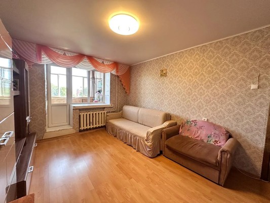 Продам двухкомнатную (2-комн.) квартиру, Заря ул, 5а, Казань г