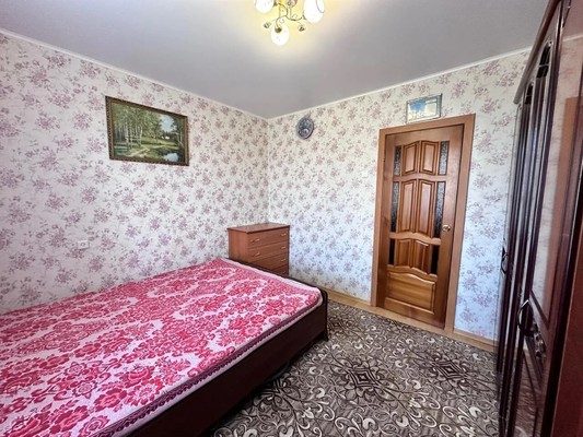 Продам двухкомнатную (2-комн.) квартиру, Заря ул, 5а, Казань г