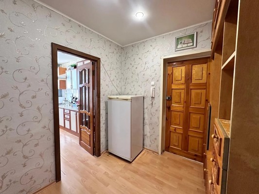 Продам двухкомнатную (2-комн.) квартиру, Заря ул, 5а, Казань г