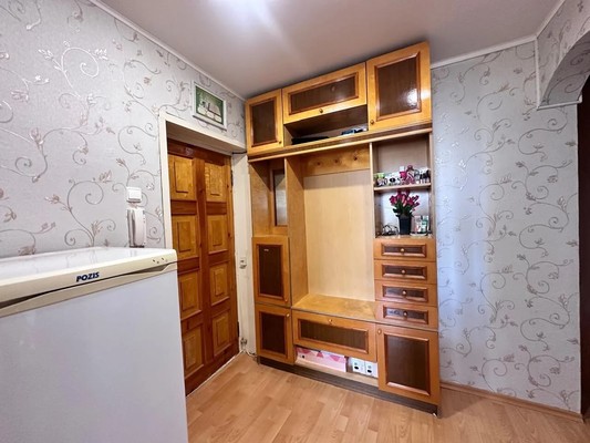 Продам двухкомнатную (2-комн.) квартиру, Заря ул, 5а, Казань г